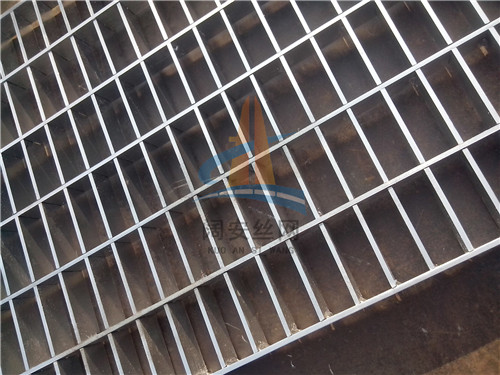 1585534009293645.jpg 鋼格板22.jpg