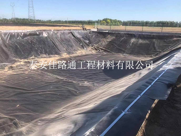市場(chǎng)上選購水產(chǎn)養(yǎng)殖防滲膜須注意細(xì)節(jié)要點(diǎn)