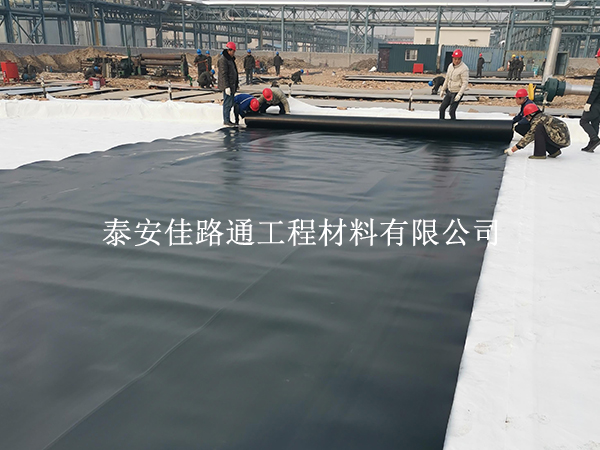 養(yǎng)殖防滲膜破損后該如何進行修補? 養(yǎng)殖防滲膜破損后該如何進行修補?