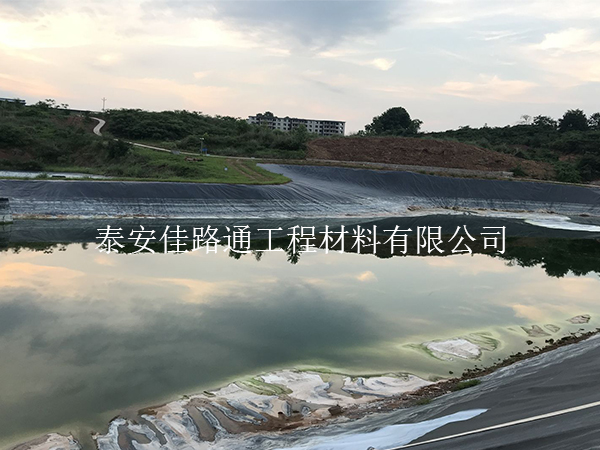 養(yǎng)殖行業(yè)選擇養(yǎng)殖防滲膜為何如此重要? 養(yǎng)殖行業(yè)選擇養(yǎng)殖防滲膜為何如此重要?