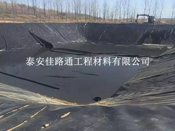 提升水產養(yǎng)殖防滲膜施工效率的策略 提升水產養(yǎng)殖防滲膜施工效率的策略